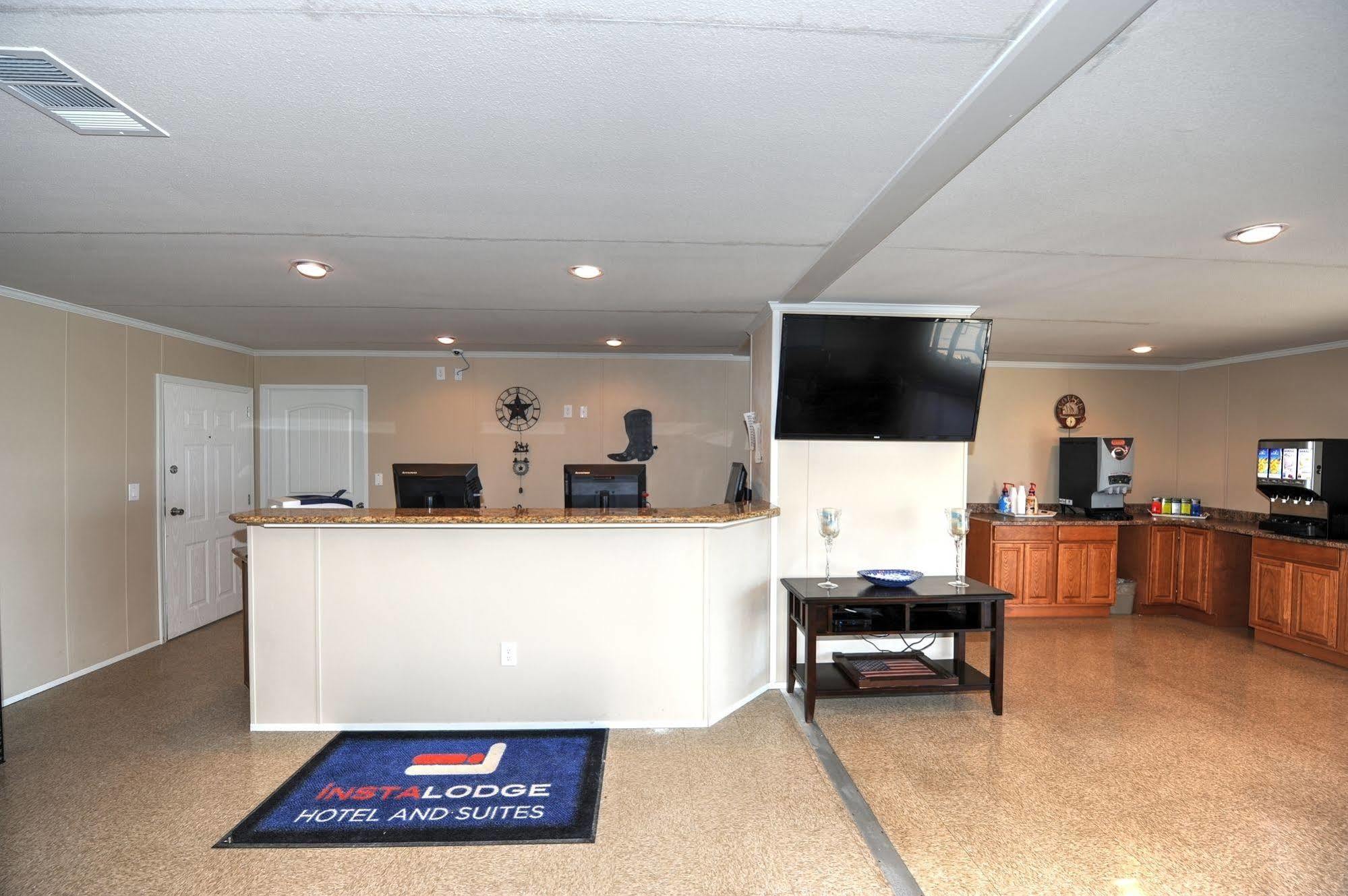 Instalodge Hotel And Suites Karnes City 외부 사진